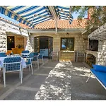 Bol Residence 3* Bol