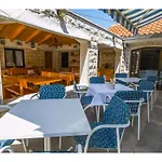 Bol Residence Gostinjska kuća Bol