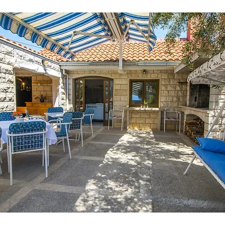 Bol Residence 3* Bol