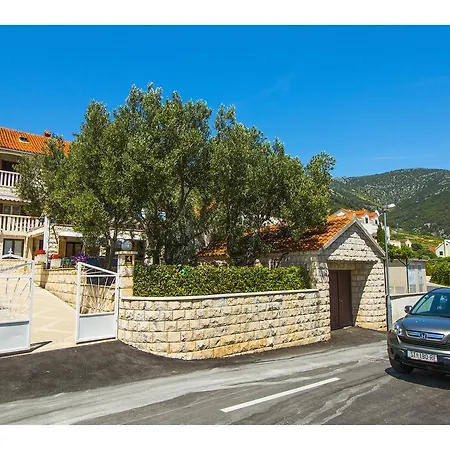 Bol Residence 3* Bol